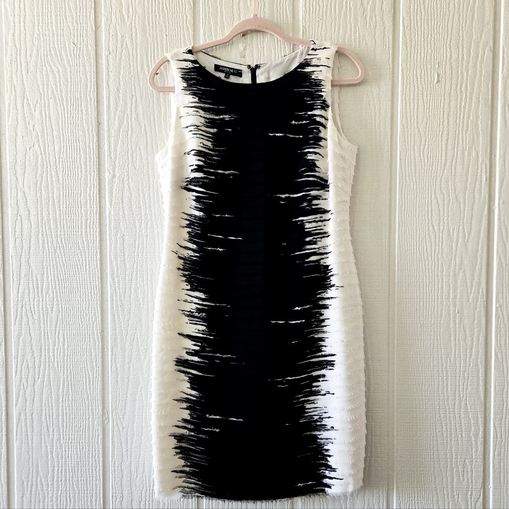Sleeveless Black & White Textured Shift Dress